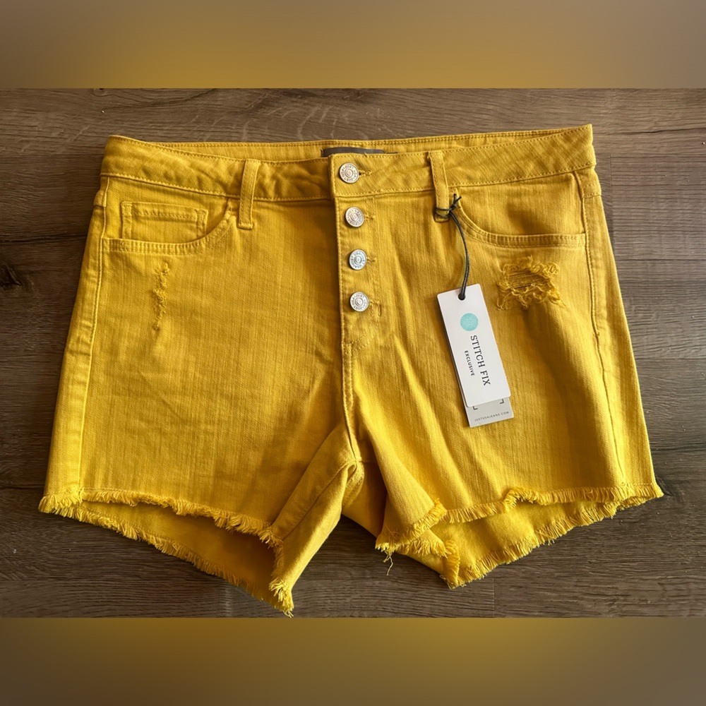 Just USA Myra Frayed Hem short size 12